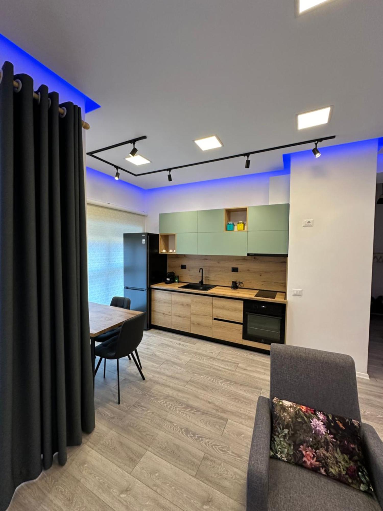 Sunflower Apartment 티라나 외부 사진