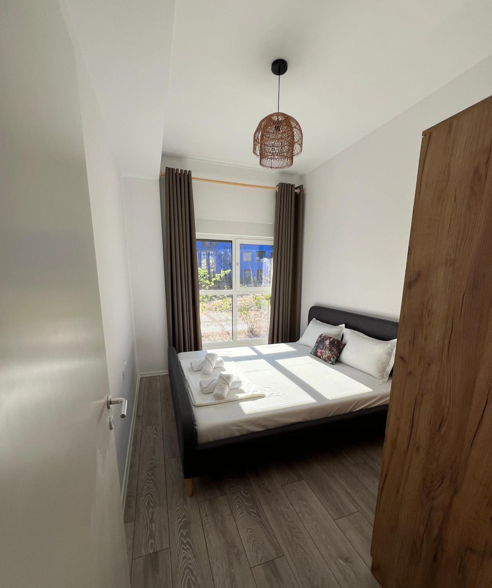 Sunflower Apartment 티라나 외부 사진