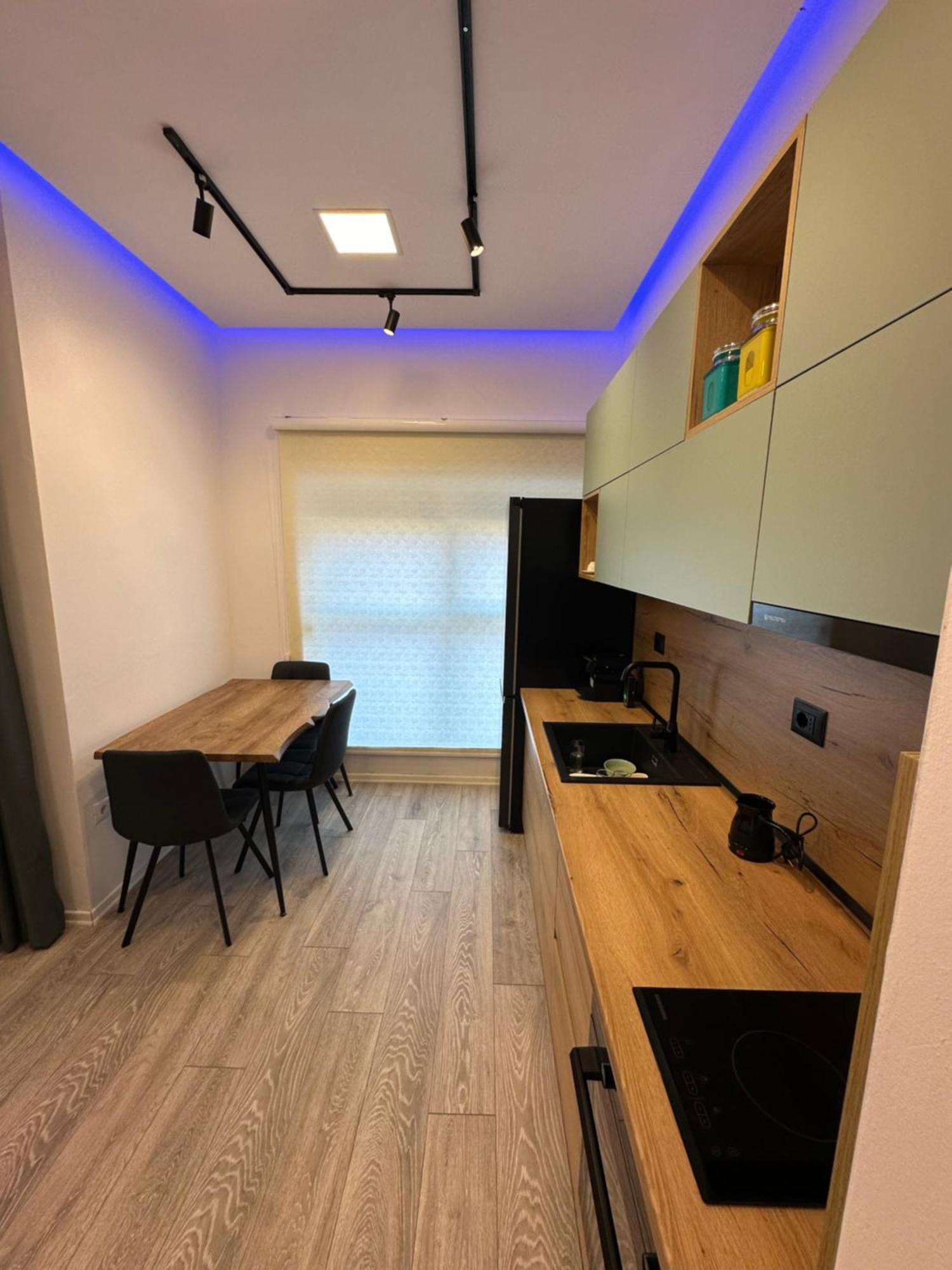 Sunflower Apartment 티라나 외부 사진