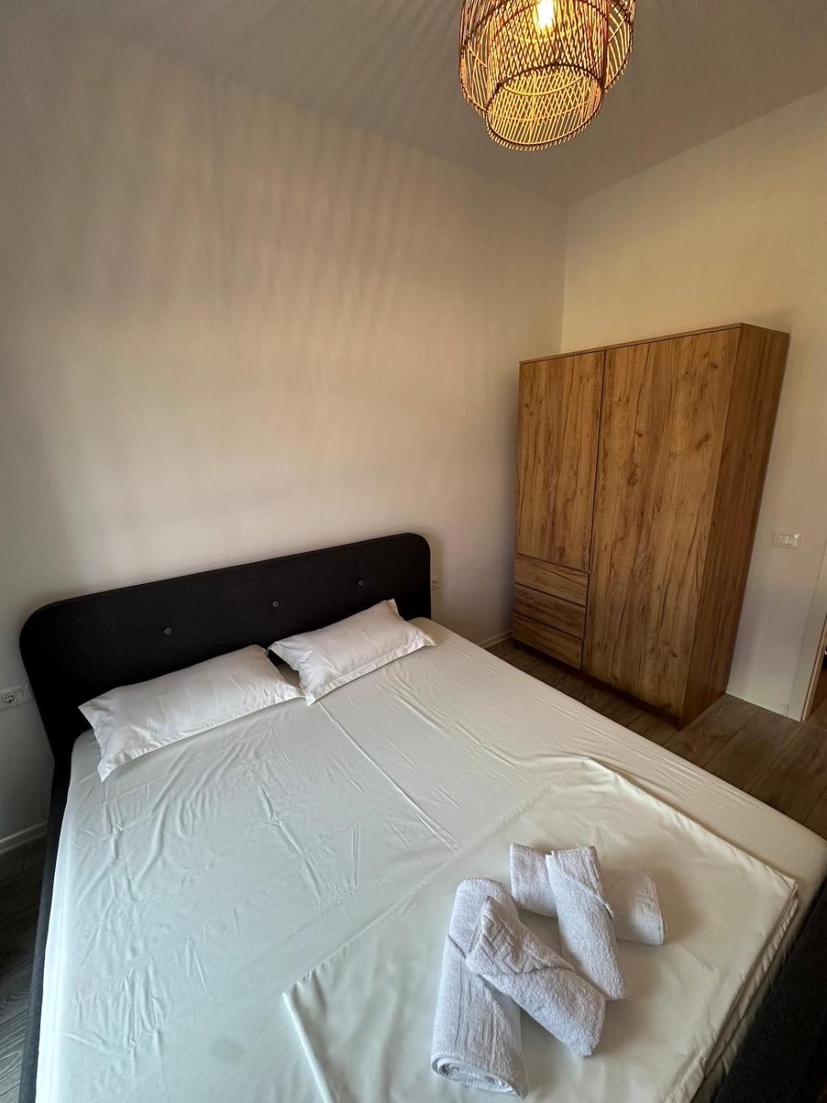 Sunflower Apartment 티라나 외부 사진
