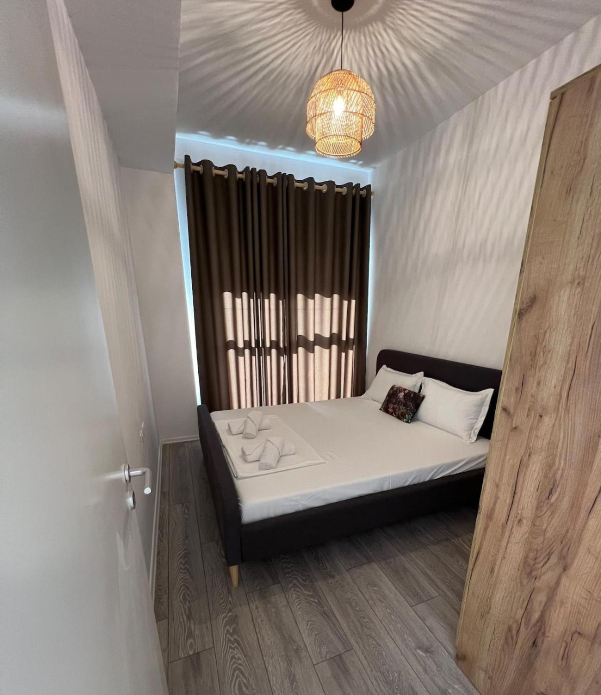 Sunflower Apartment 티라나 외부 사진